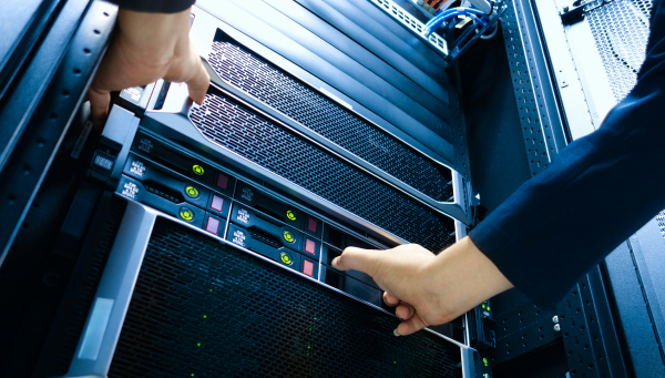 Hybrid agents for DFIR: Cloud-scale endpoint management, on-prem evidence control